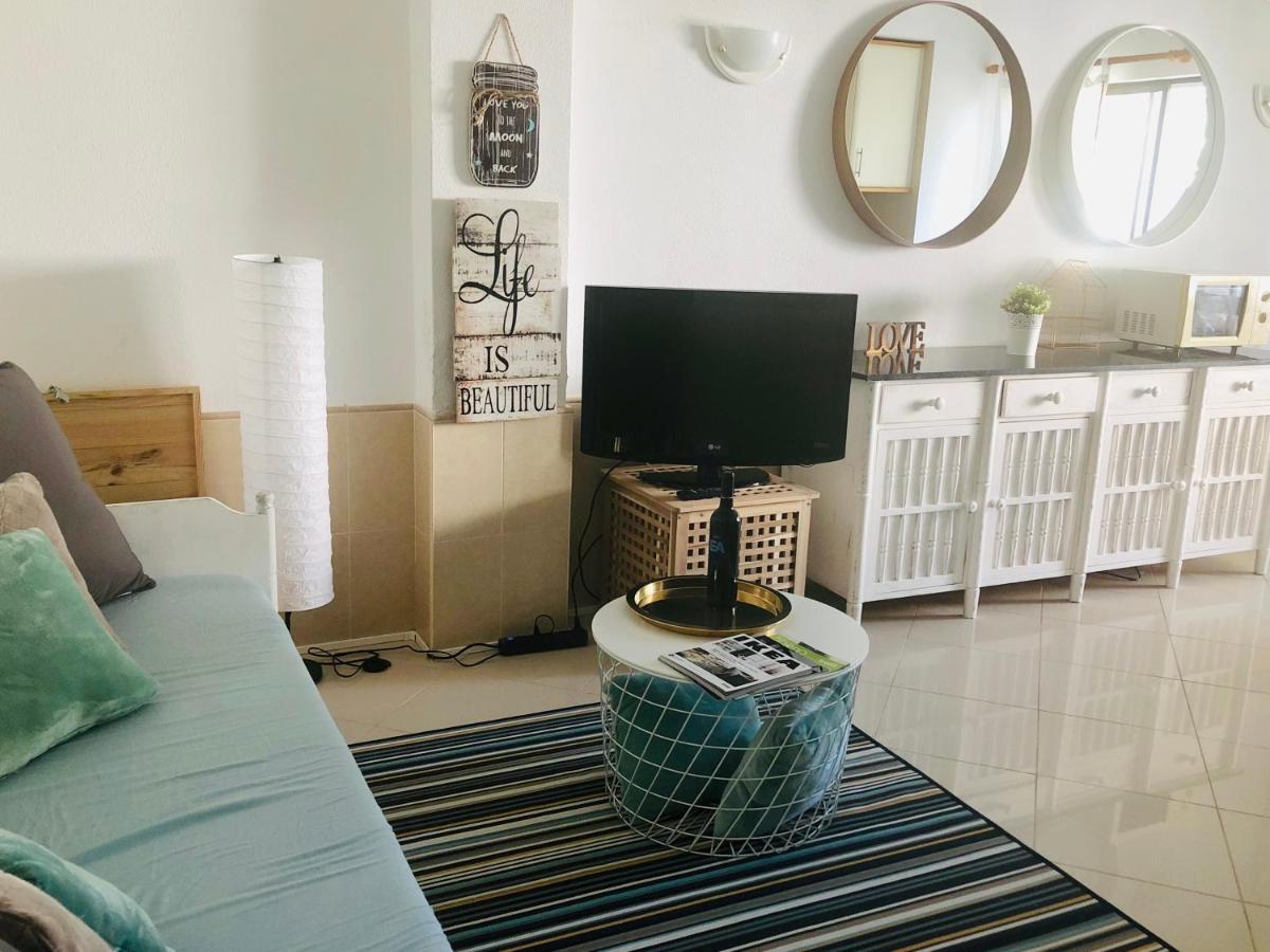 Eat, Sleep, Wander! Appartement Quarteira Buitenkant foto