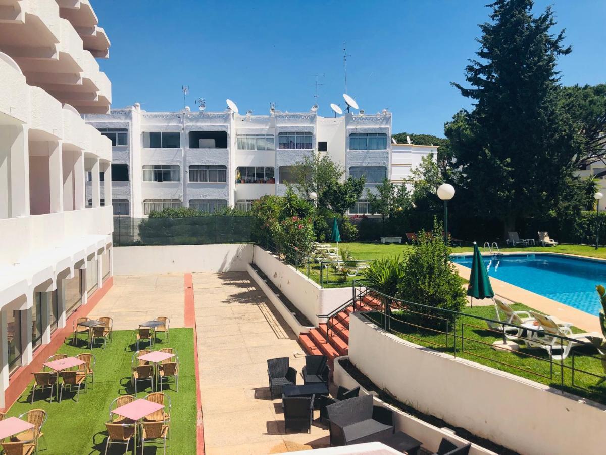Eat, Sleep, Wander! Appartement Quarteira Buitenkant foto